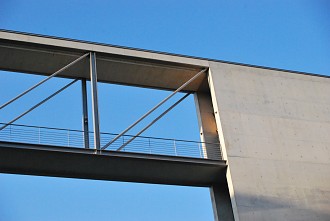 Personenbrücke am Reichstag - Berliner Spree Rundfahrt Humboldhafen, Spree Bögen, Mediaspree, Treptower Spree, Nikolaiviertel, Spree-Oder-Wasserstraße, LWK, Schifffahrtstour, Spree, Schiffrundtour,