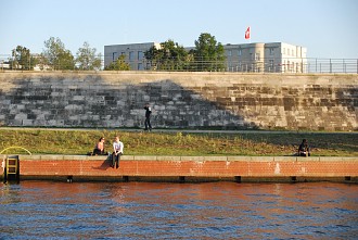 Schweizer Botschaft - Berliner Spree Rundfahrt Kreisschifffahrt, Mediaspree, Nikolaiviertel, Treptower Spree, Havel, Schifffahrtstour, Berlin Charlottenburg, LWK, Osthafen, Berlin Spandau, Berlin Mitt