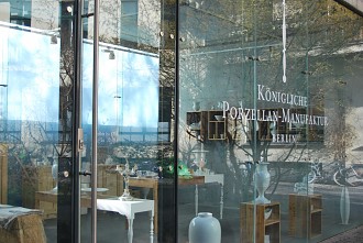 KÖNIGLICHE PORZELAN-MANUFAKTUR BERLIN - DDIE HACKESCHEN HÖFE Ber Jugendstiel, Wohnhöfe, Baudenkmal, Architektur, wilhelminischer Eklektizismus, Hackescher Markt, Gewerbehöfe, Rosenthaler Straße, 