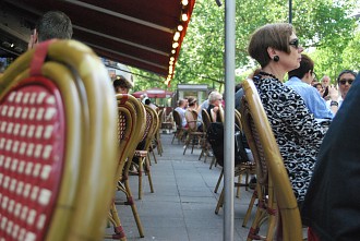 Café am Joachimstaler Platz. Kurfürstendamm (Ku'damm) Kranzlereck, Charlottenburg, Kurfürstendamm, Bahnhof Zoo, Zoologischer Garten, Kudamm, Berliner City-West, Grunewald, Charlottenburg-Wilmersdor