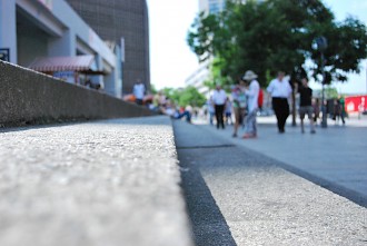 Treppen an der Kaiser-Wilhelm-Gedächtniskirche am Kurfürstendamm Gedächtniskirche, Kurfürstendamm, Berliner City-West, Kudamm, Charlottenburg-Wilmersdorf, Kranzlereck, Charlottenburg, Zoologischer