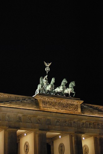 Quadriga mit der Siegesgöttin auf dem Branderburger Tor Dorotheenstadt, Pariser Platz, Architektur, Berlin Mitte, Frühklassizismus, Tiergarten, Unter den Linden Berlin Pictures